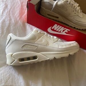 EUC Nike WOLF AIR MAX 90 🤍🤍🤍